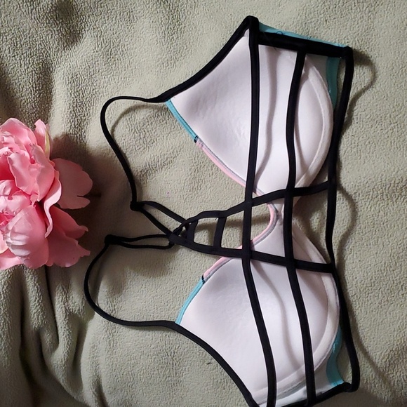 🧜‍♀️ Bikini top - Picture 2 of 2